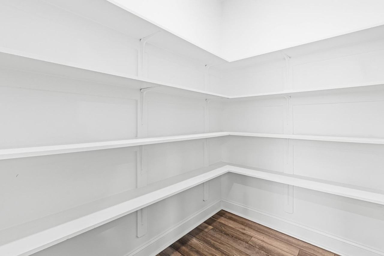 381 Natsam Woods Way - Photo 6 of 24