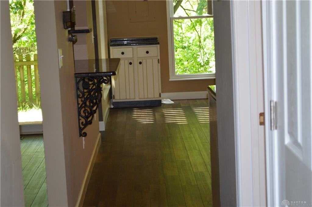 726 Hidden Valley Ct - Photo 3 of 26