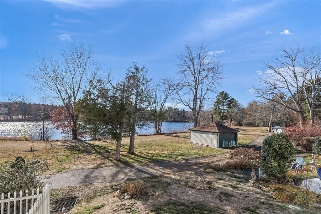 92 Dutcher St - Photo 2 of 41