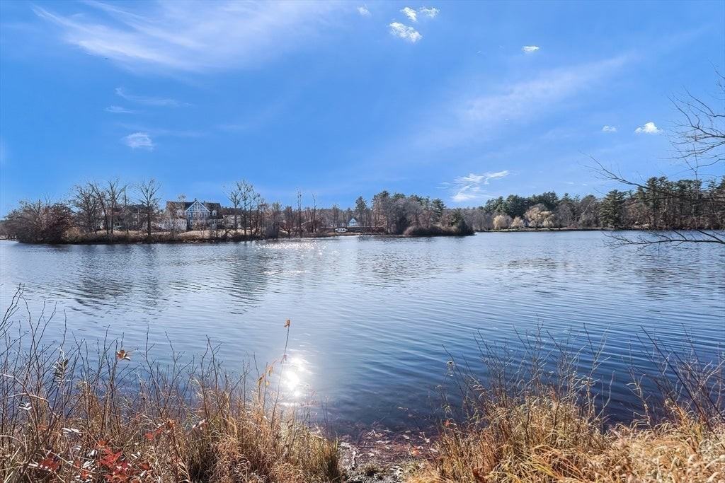 92 Dutcher St - Photo 4 of 41