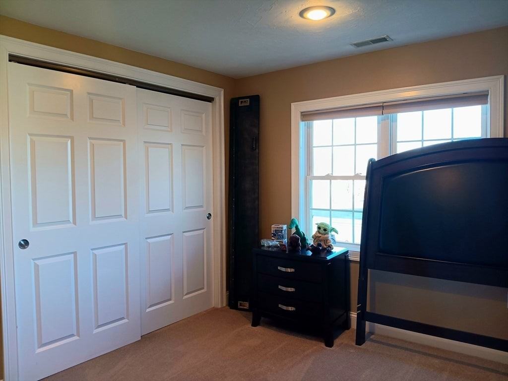 756 Moody St - Photo 7 of 9