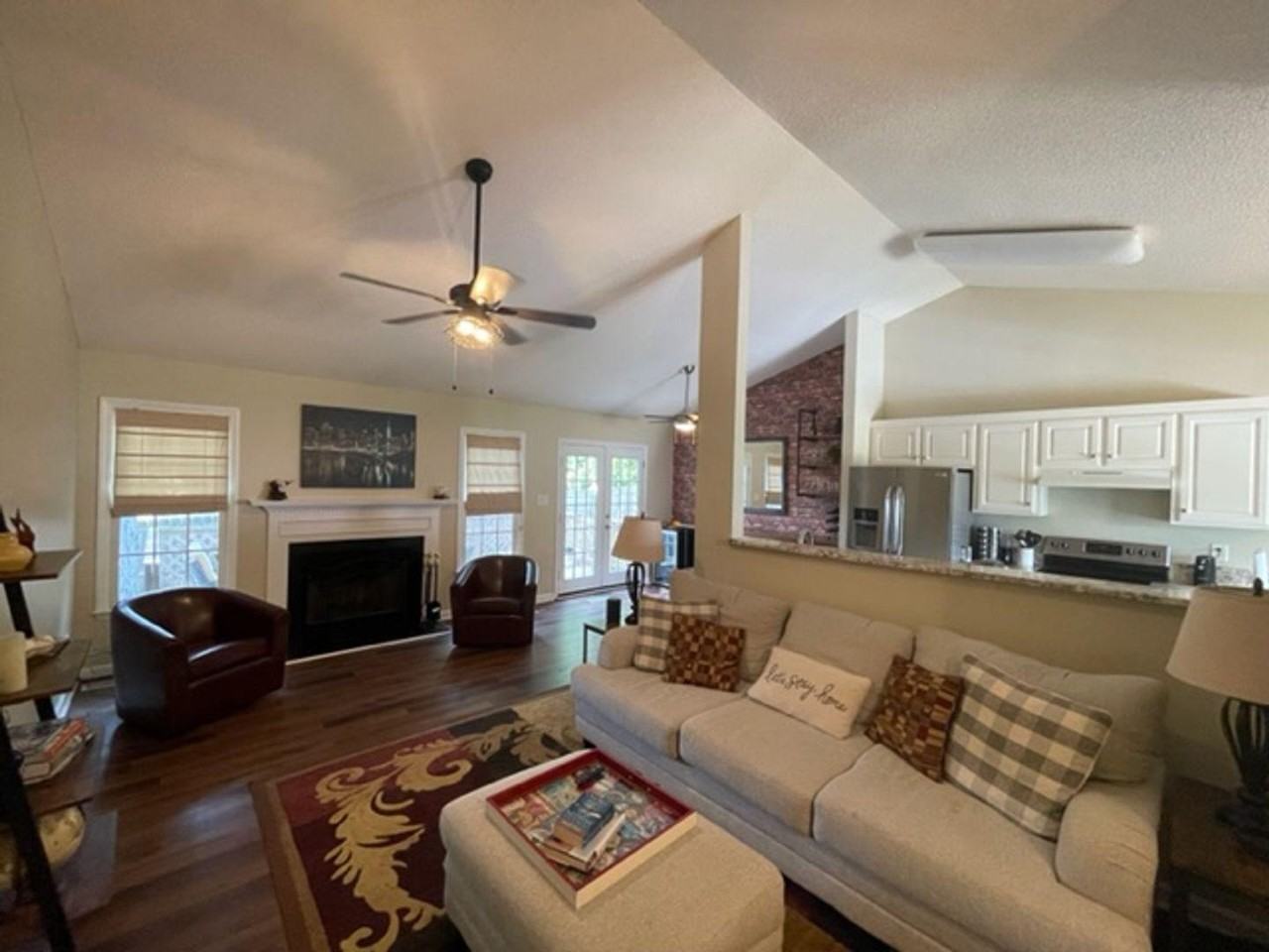 6101 Sweden Dr - Photo 6 of 27