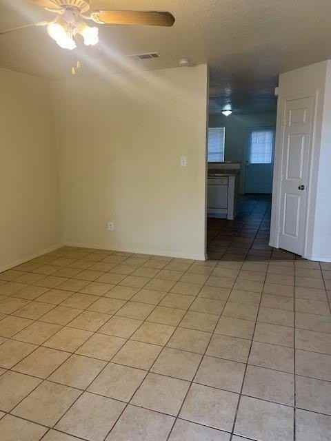 2204 Katy Ln - Photo 2 of 17