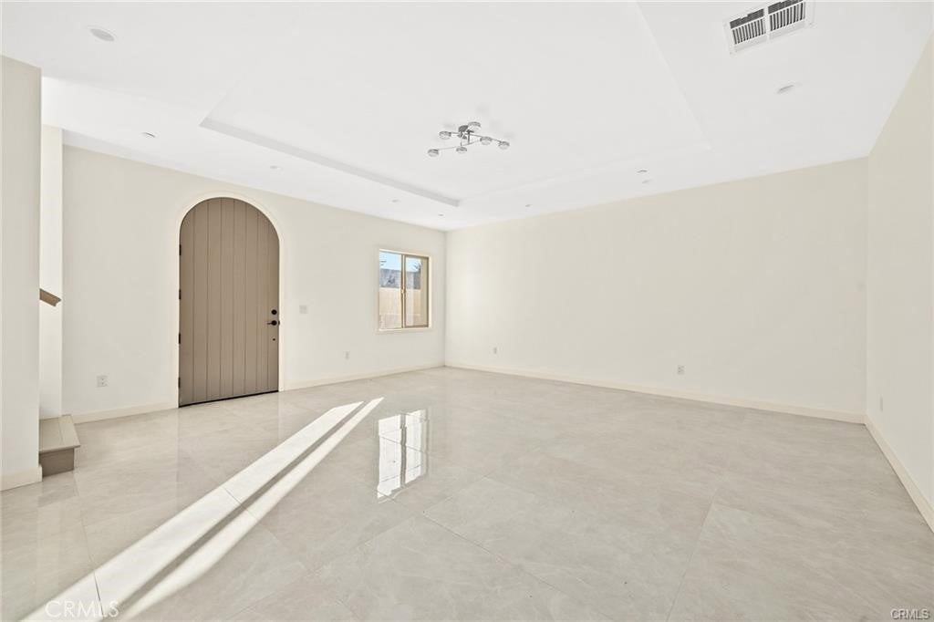 1228 Temple City Blvd - Photo 5 of 18