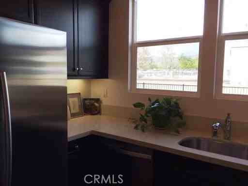 4951 Laurel - Photo 4 of 33