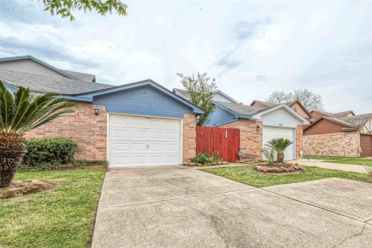 526 Birdsong Dr - Photo 2 of 50