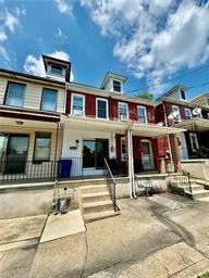 121 9th St - Photo 2 of 12