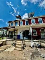 121 9th St - Photo 3 of 12