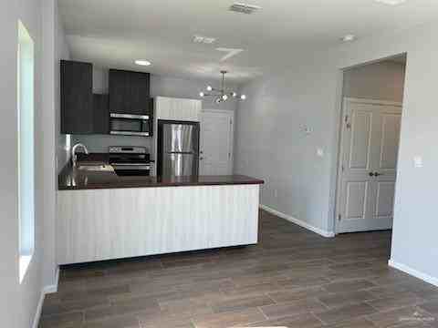 3404 Frio Ave Apt 1 - Photo 4 of 6