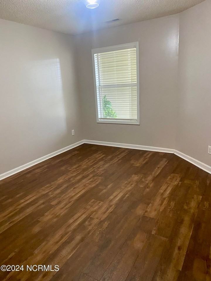 523 Spring Forest Rd - Photo 6 of 15