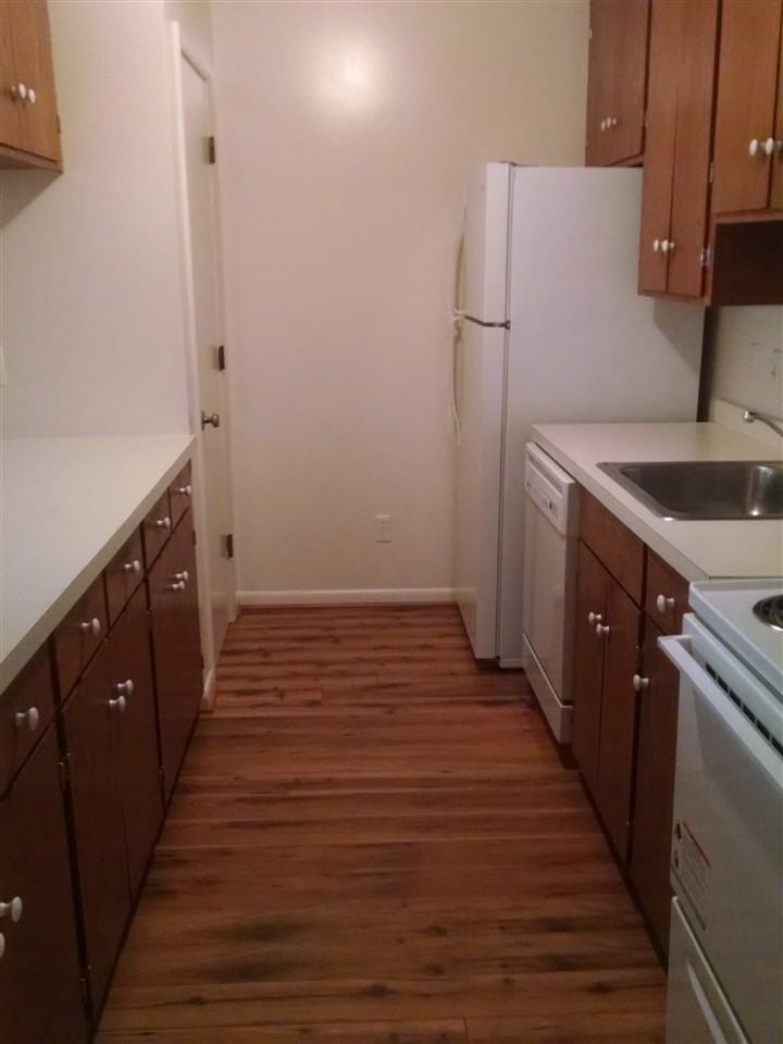 1512 Birnam Dr - Photo 3 of 7