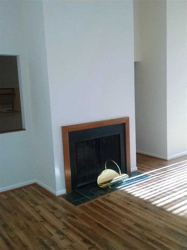 1512 Birnam Dr - Photo 4 of 7