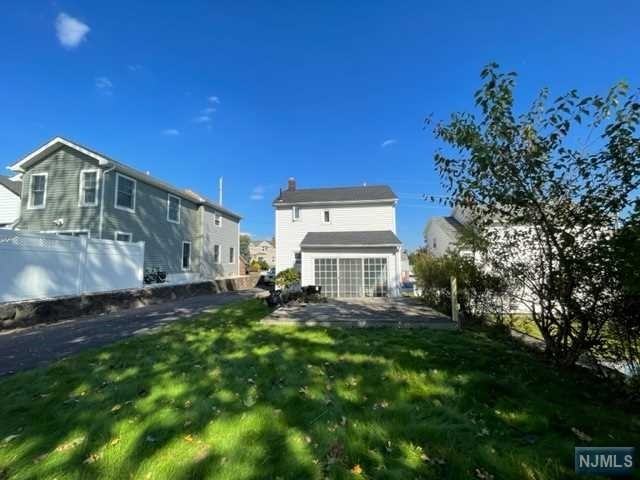 174 Lincoln Ave - Photo 2 of 27