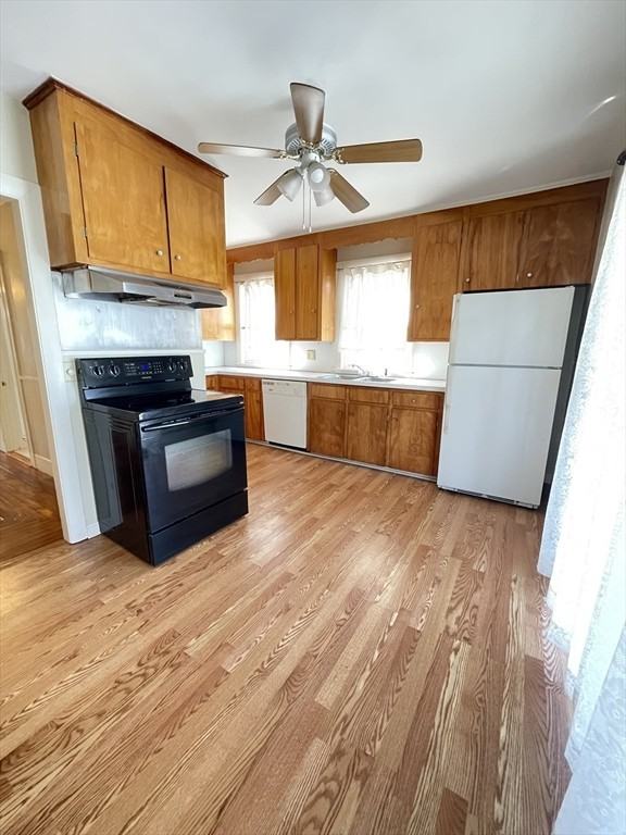 7 Winthrop Pl ##A - Photo 3 of 11