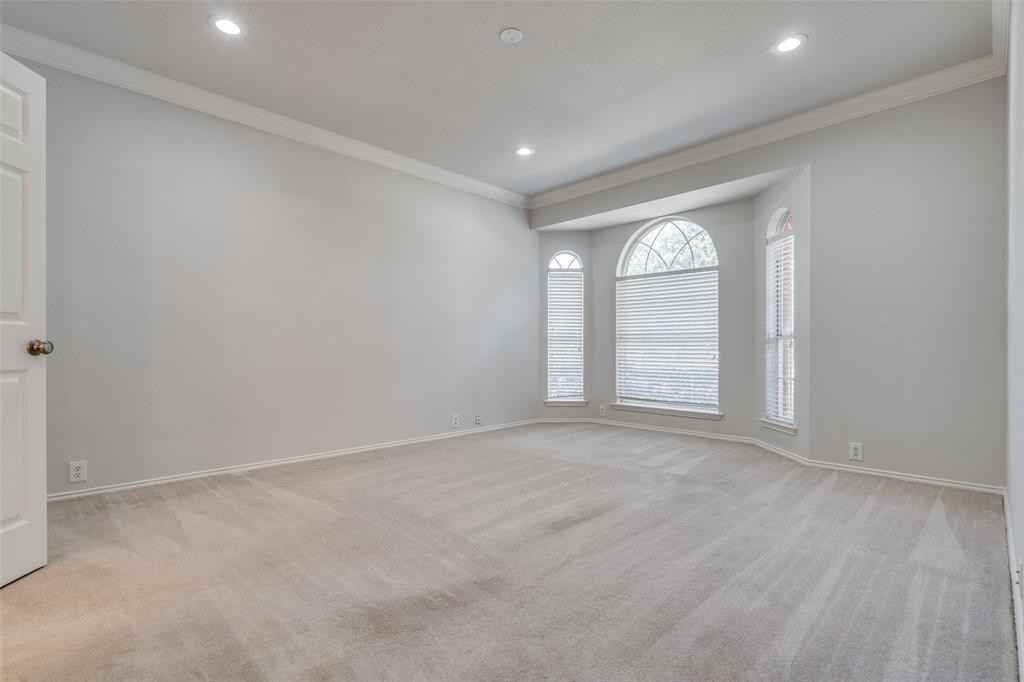 3933 Creek Crossing Dr - Photo 6 of 12