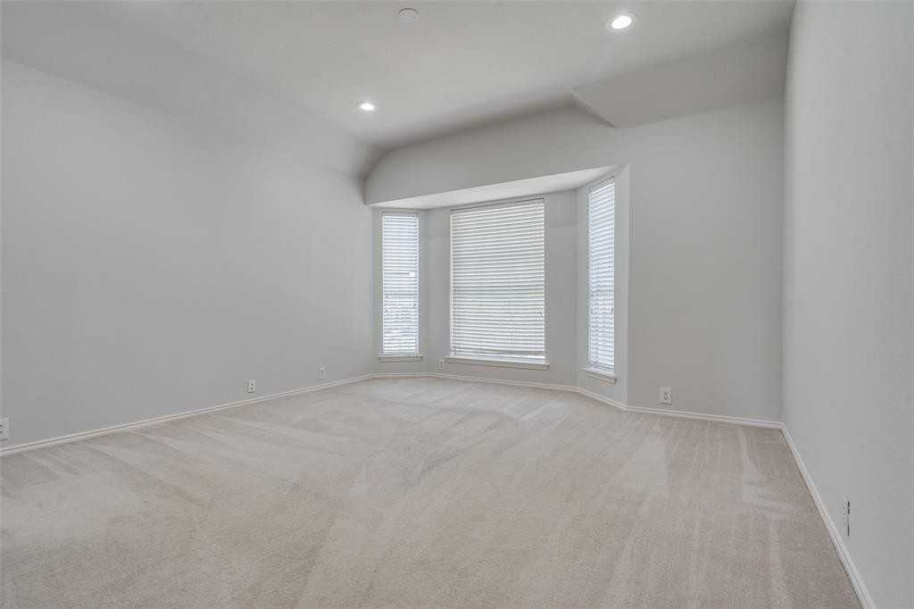 3933 Creek Crossing Dr - Photo 7 of 12