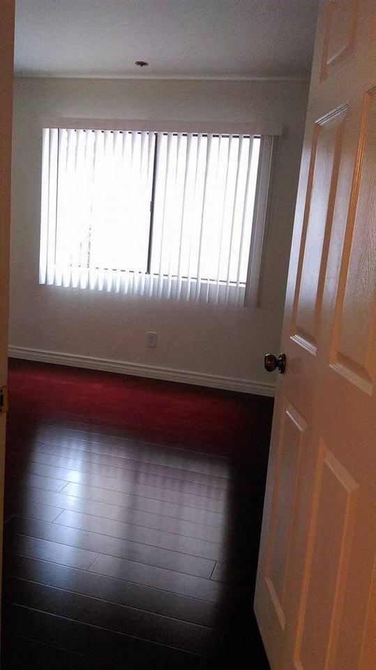 Blumax Kester LLC - Photo 7 of 34