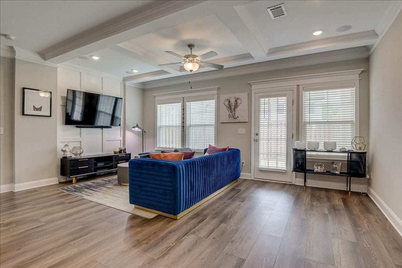 143 Canton Park Ave - Photo 5 of 35