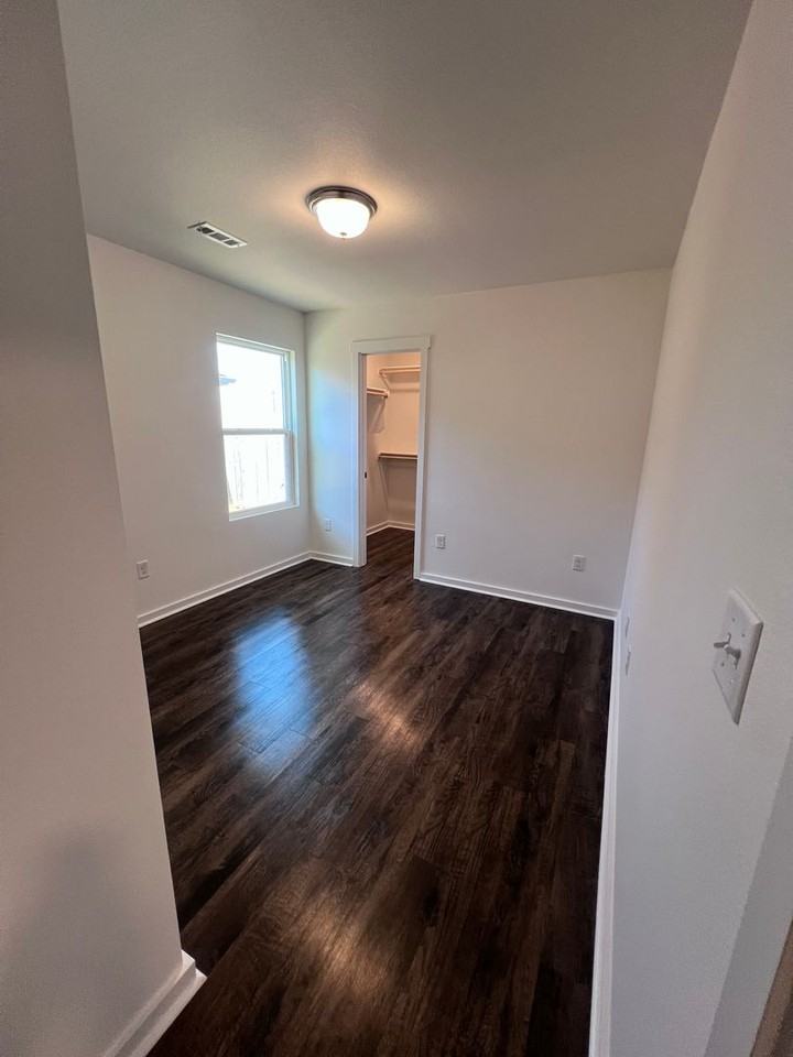 309 Eagle Edge Ave - Photo 5 of 28