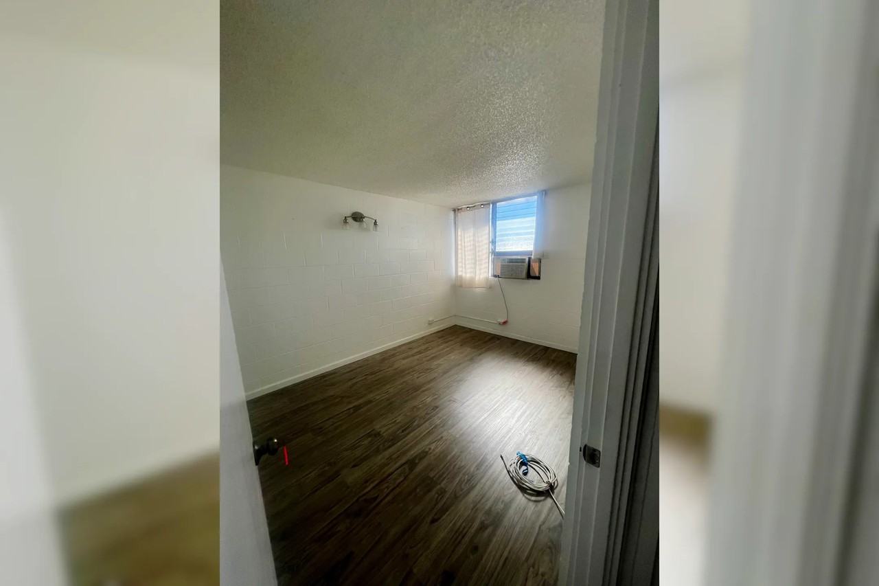 1470 Dillingham Blvd - Photo 3 of 10