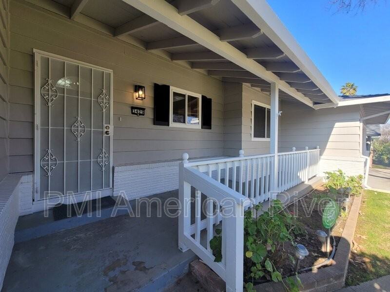 3425 Gabilan Way #A - Photo 3 of 24