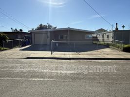 featured image of 1526 Visalia Ave
