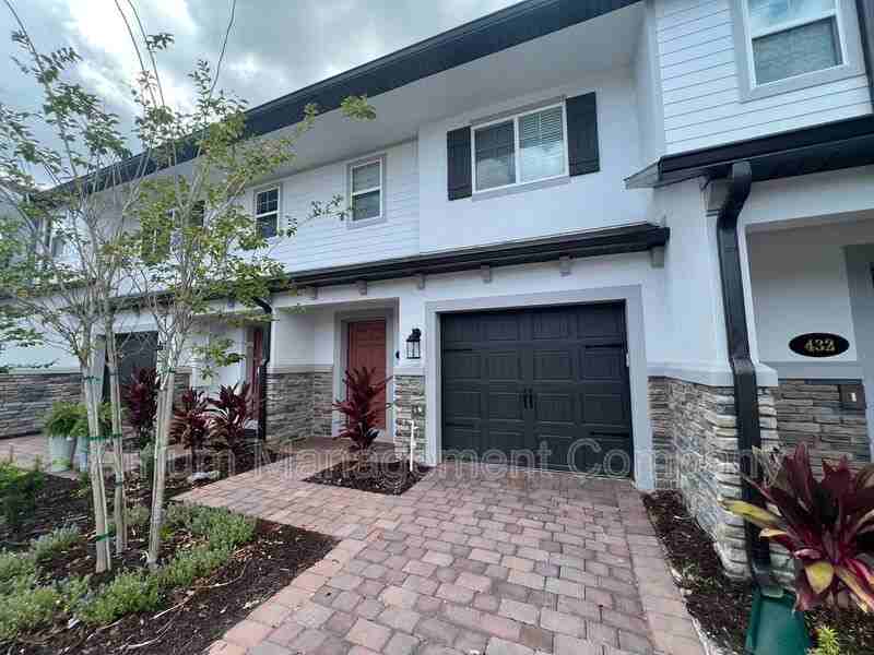 426 Cape Honeysuckle Pl - Photo 2 of 24