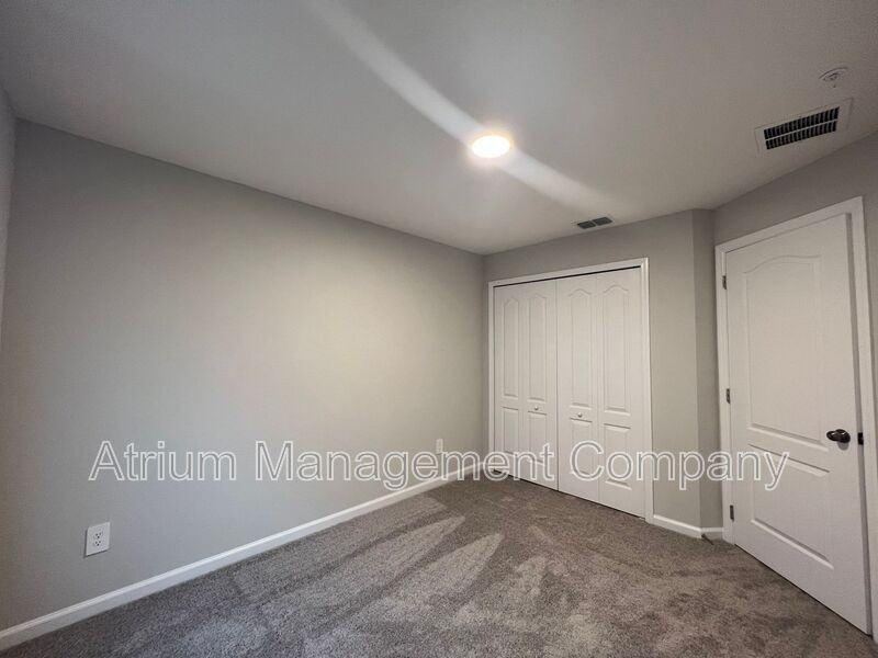 426 Cape Honeysuckle Pl - Photo 5 of 24