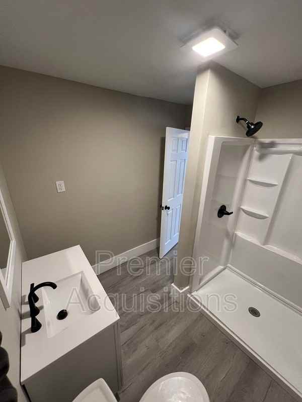 900 Washington Ave - Photo 3 of 6