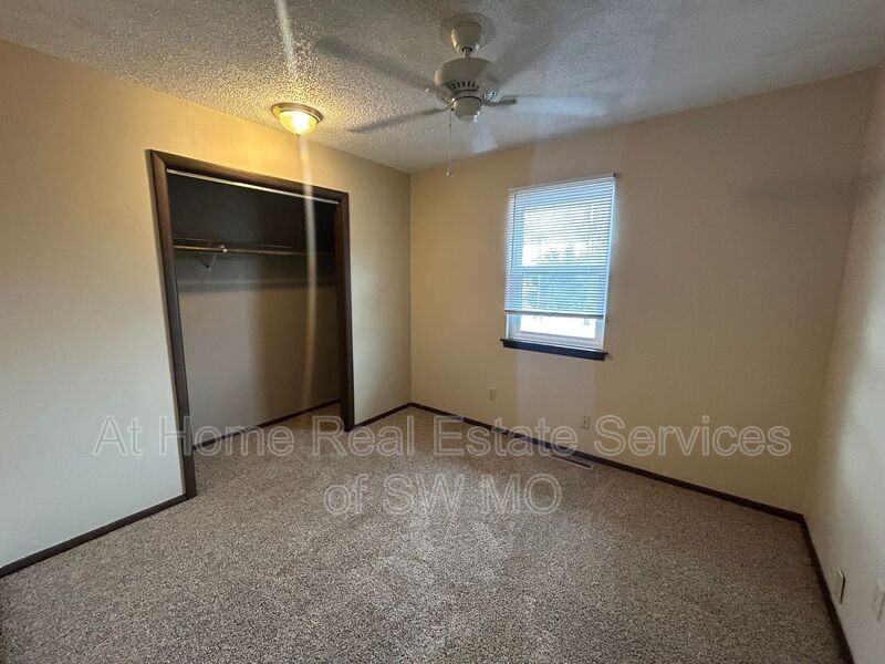 1811 Tower Cir - Photo 7 of 9