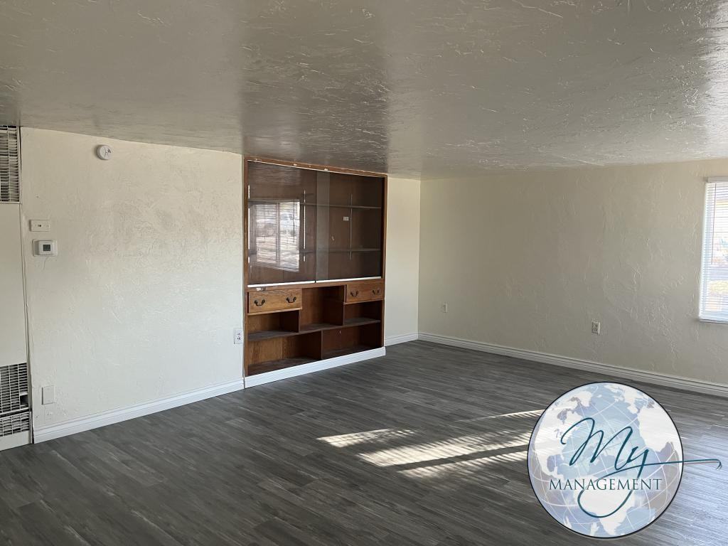 118 7th Ave S - Photo 2 of 15
