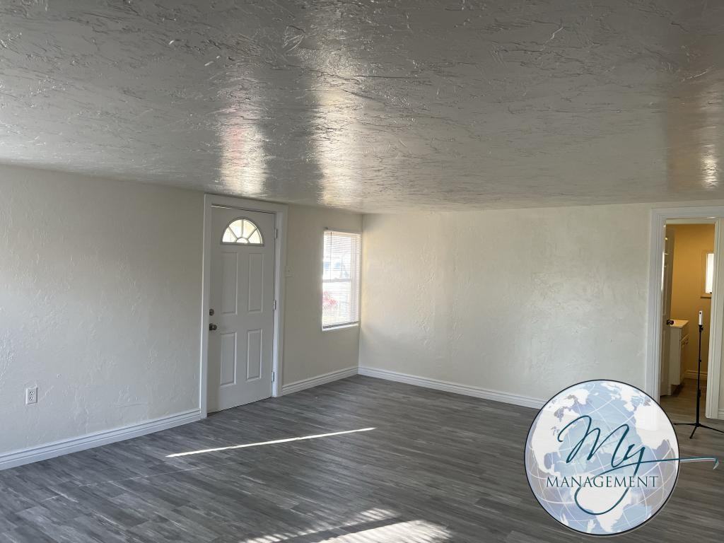 118 7th Ave S - Photo 4 of 15