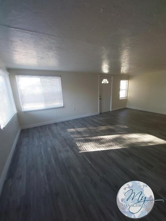 118 7th Ave S - Photo 5 of 15