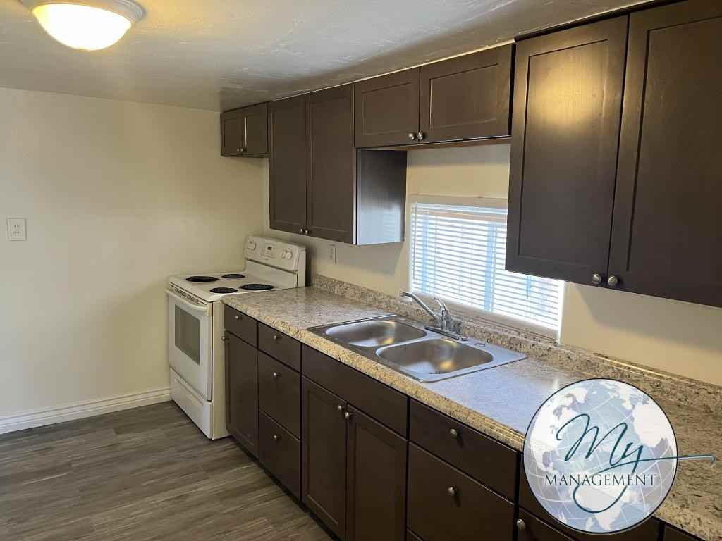 118 7th Ave S - Photo 7 of 15