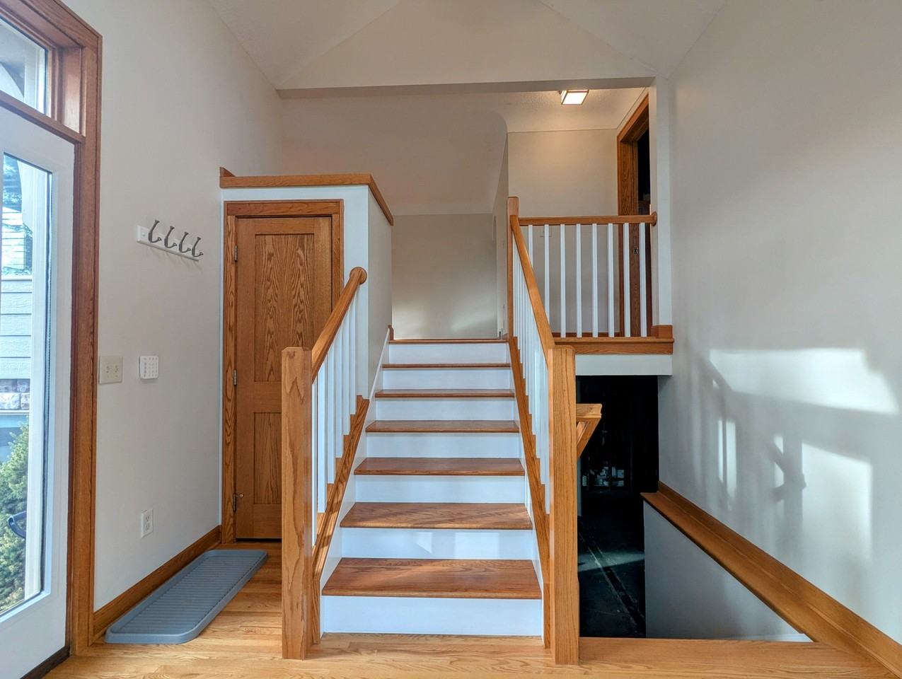 1707 Eugene St - Photo 3 of 31