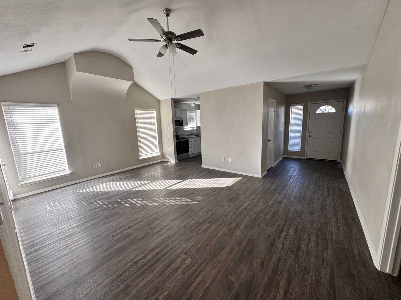 6325 Brookbriar Ct - Photo 2 of 15