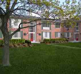 471 N Fox Hills Dr - Photo 2 of 19