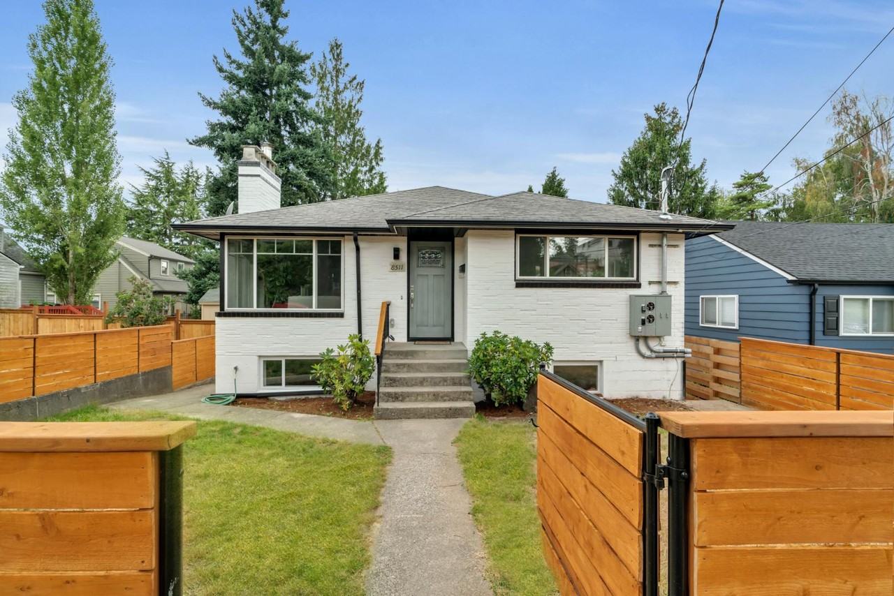 8511 2nd Ave NE - Photo 2 of 4