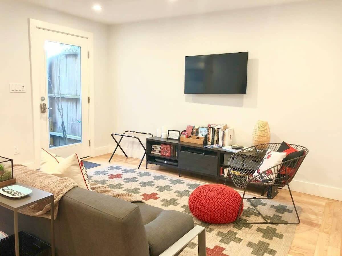 Arguello Blvd - Photo 2 of 11