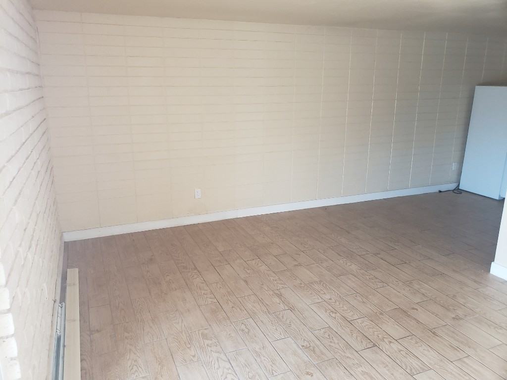 1017 N Main St #02 - Photo 6 of 15