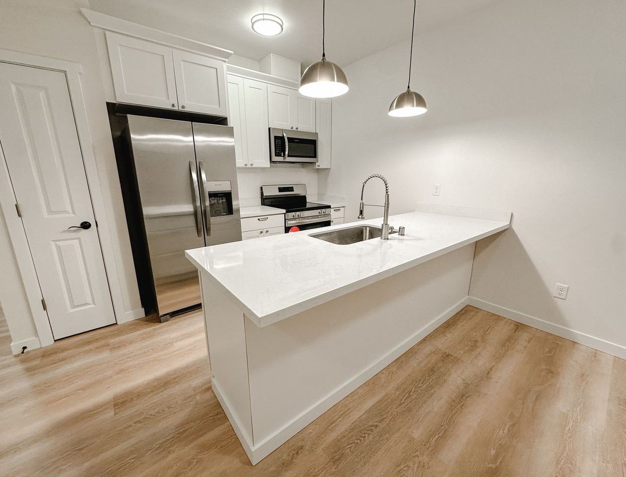 204 Mashell Ave S - Photo 2 of 9