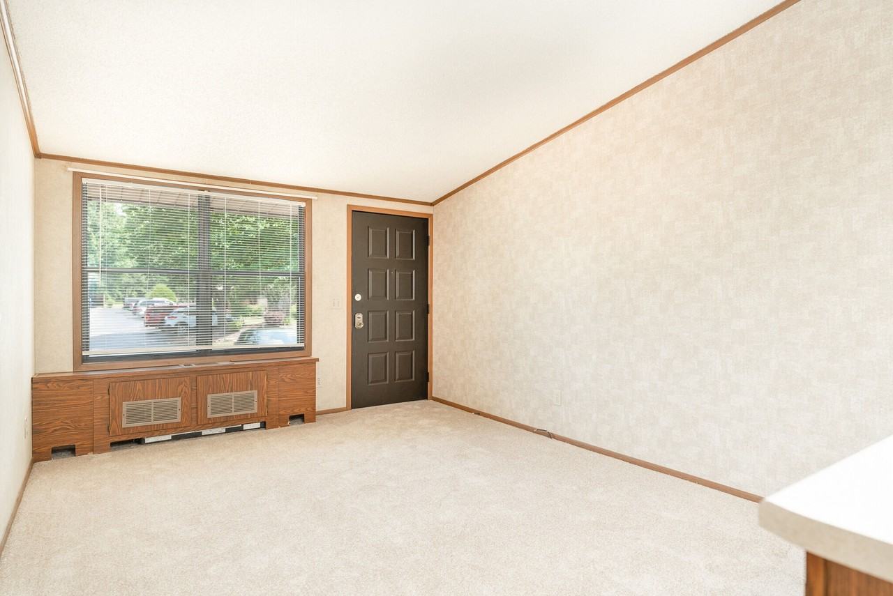 Bouldercrest - Photo 5 of 9