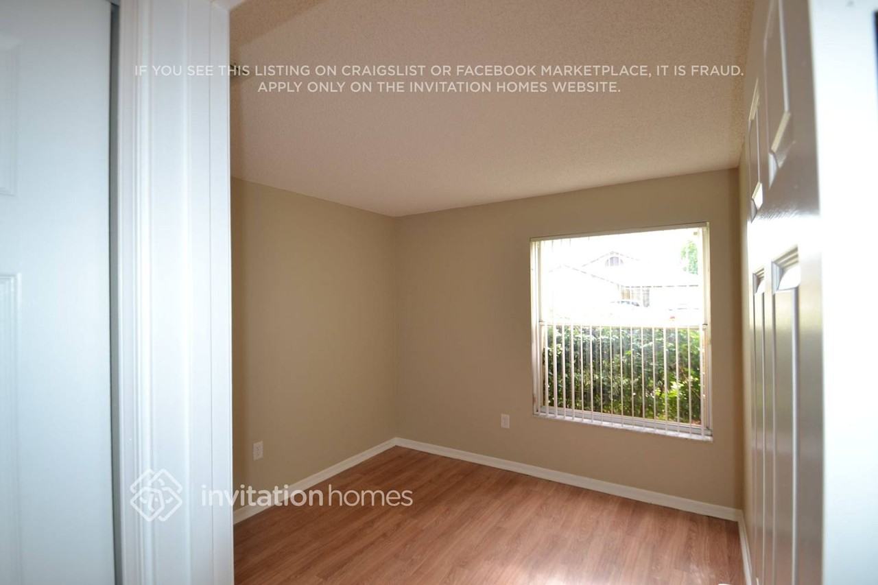 1110 Sw 98th Ter - Photo 6 of 11