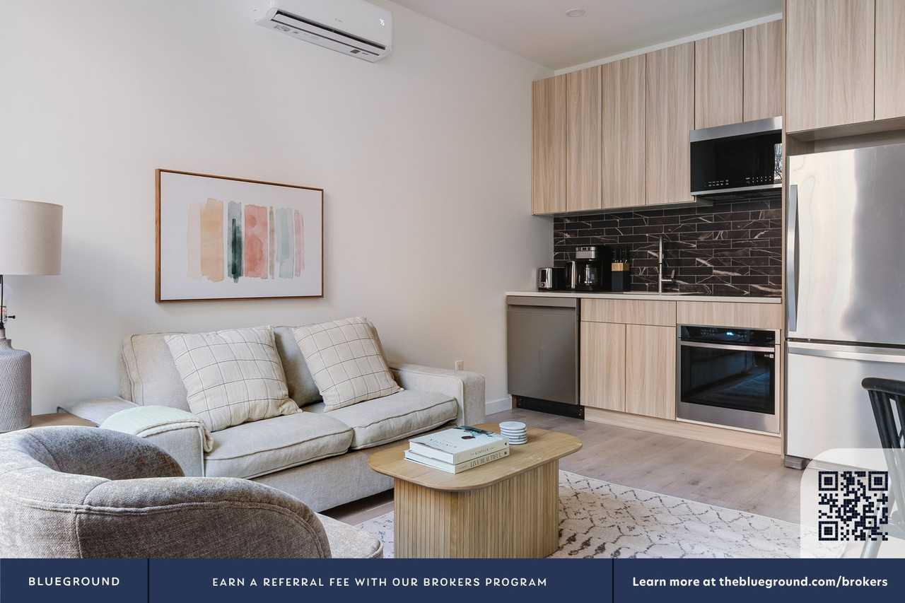 10 Saint Marks Place - Photo 4 of 22