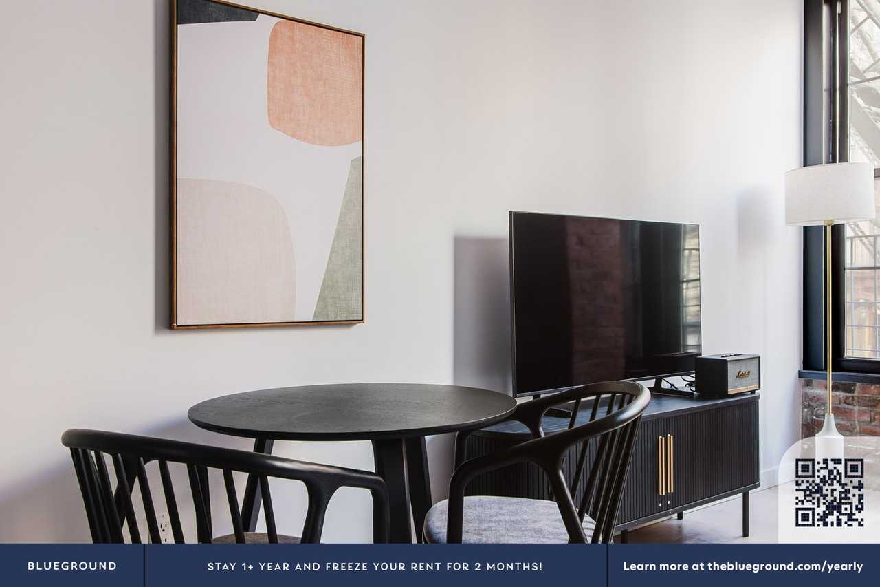 10 Saint Marks Place - Photo 7 of 22