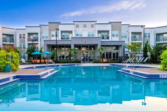 Cores Real Estate 1 of 4