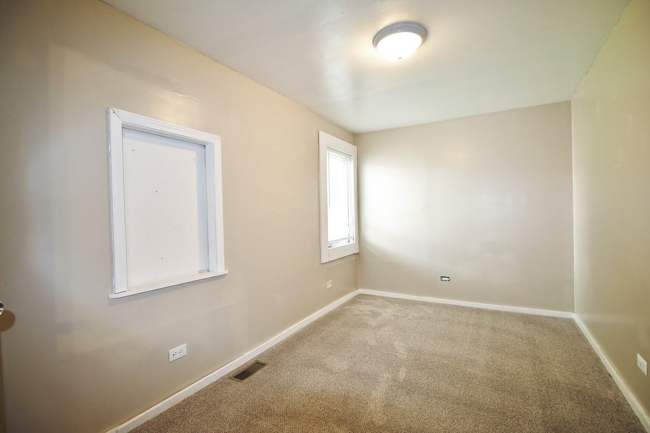 608 Bluemont Ave #A - Photo 3 of 18