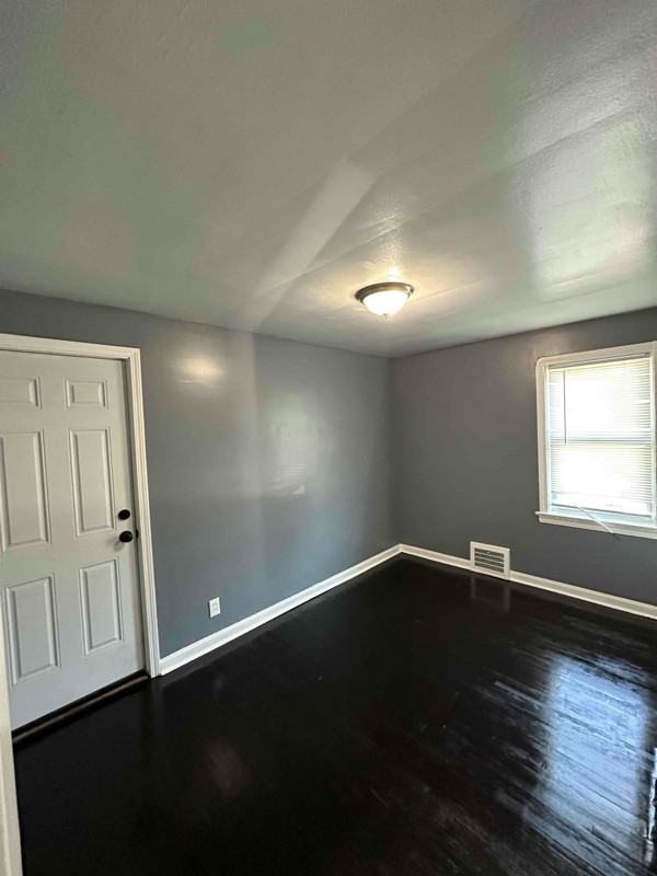 950 Helmsdale Rd #DOWN - Photo 2 of 9