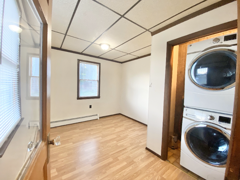 1147 Cherry St - Photo 5 of 8