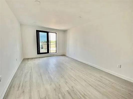 1238 63rd St #246 - Photo 3 of 8